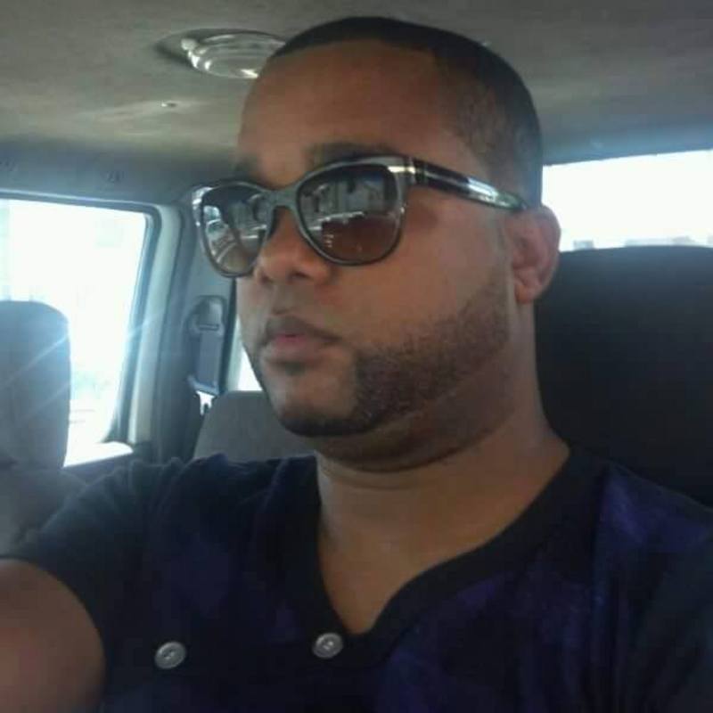 Date this hard body Dominican Republic man ALGENY LOPEZ from Santo Domingo DO23098
