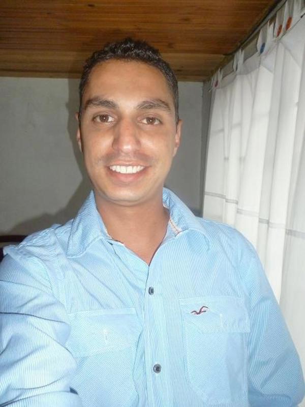 Date this charming Colombia man David from Manizales CO17958