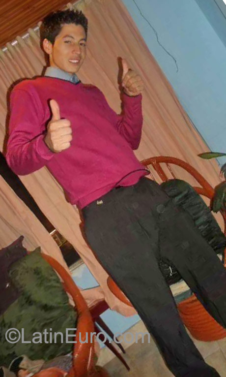Date this fun Colombia man Edi from Bogota CO17961