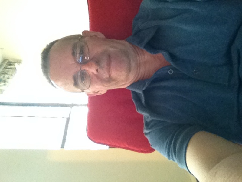 Date this cute Canada man Midnightbluue from Vancouver CA678