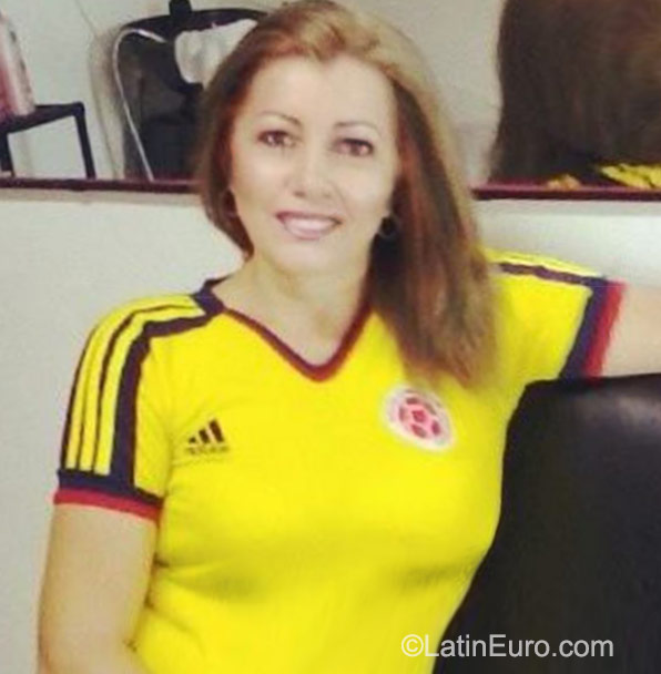 Date this georgeous Colombia girl Mary40luz from Bogota CO17983