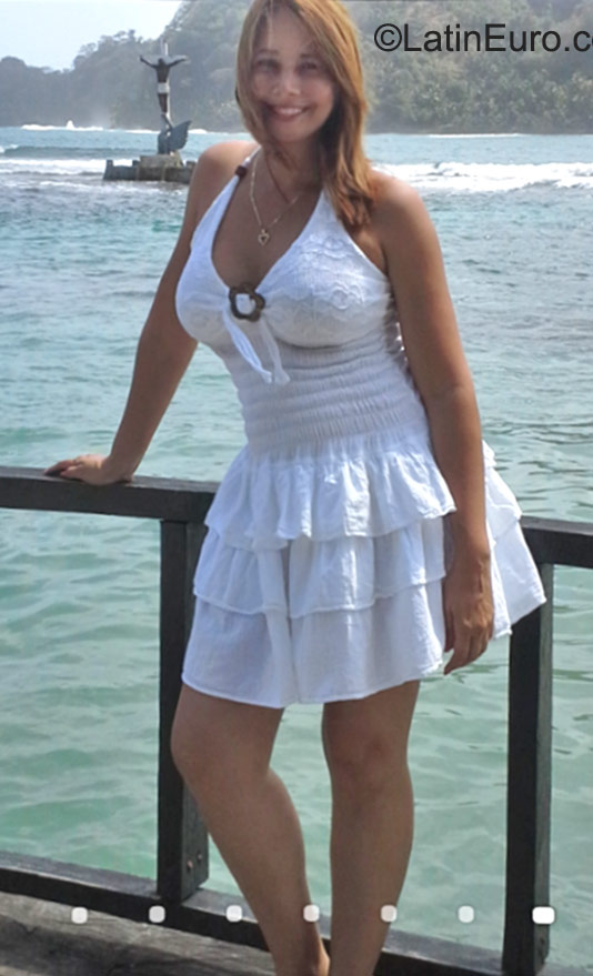 Date this hot Panama girl Giseala from Panama City PA695