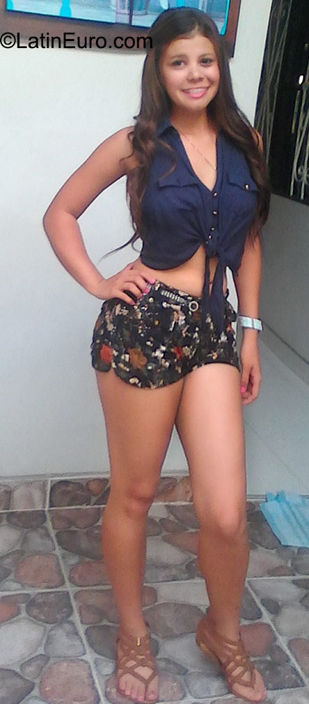 Date this funny Colombia girl Erika from Bogota CO18016