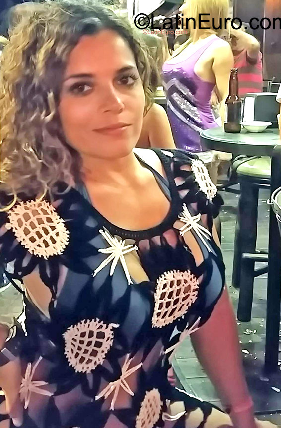 Date this nice looking Mexico girl Betty from Ciudad Obregon MX1454
