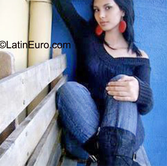 Date this beautiful Honduras girl Sidia from Tegucigalpa HN1716