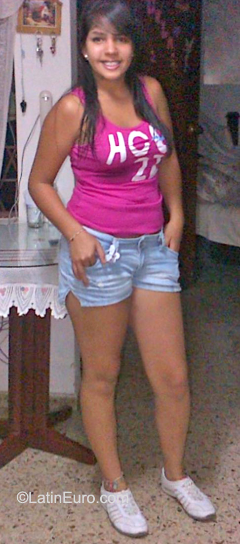 Date this passionate Colombia girl Marcela from Jamundi CO18092