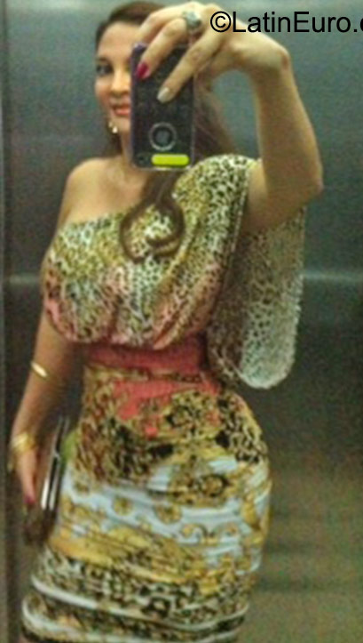 Date this tall Panama girl Alexandra from Panama City PA711