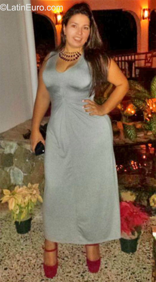 Date this hard body Honduras girl Samary from Tegucigalpa HN1731