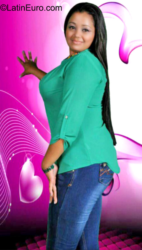 Date this athletic Honduras girl Nataly from El Progreso HN1749