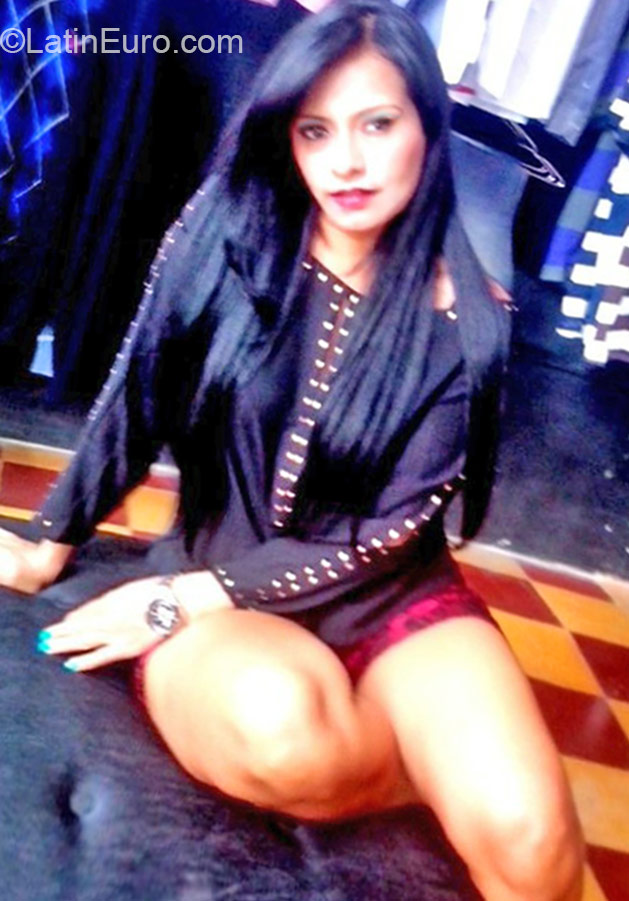 Date this stunning Colombia girl Andrea from Medellin CO25301