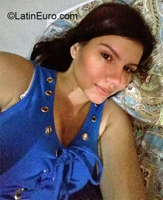 Date this young Panama girl Alishia from Panama City PA742