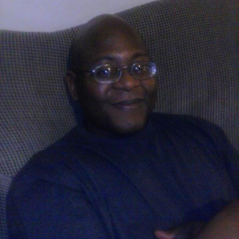 Date this stunning United States man Goyo from Chicago US16728