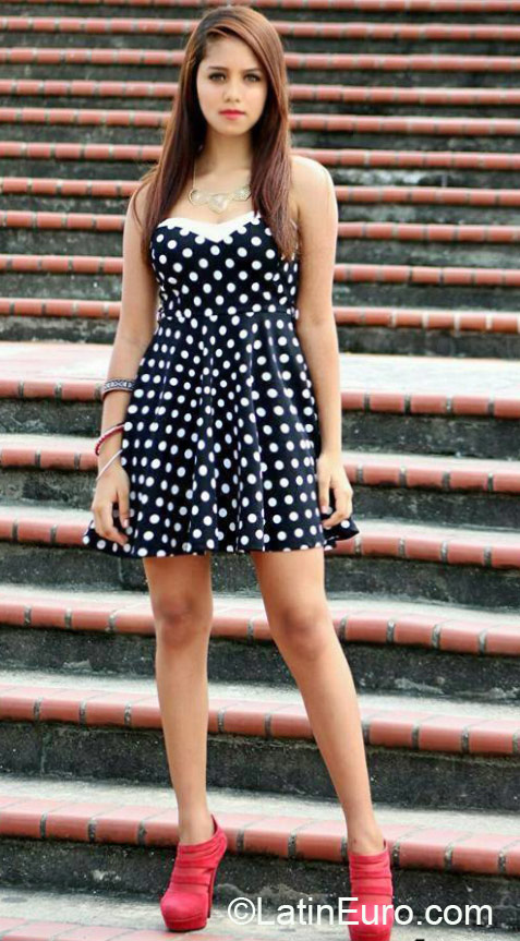 Date this young Panama girl Nicole from Panama City PA770