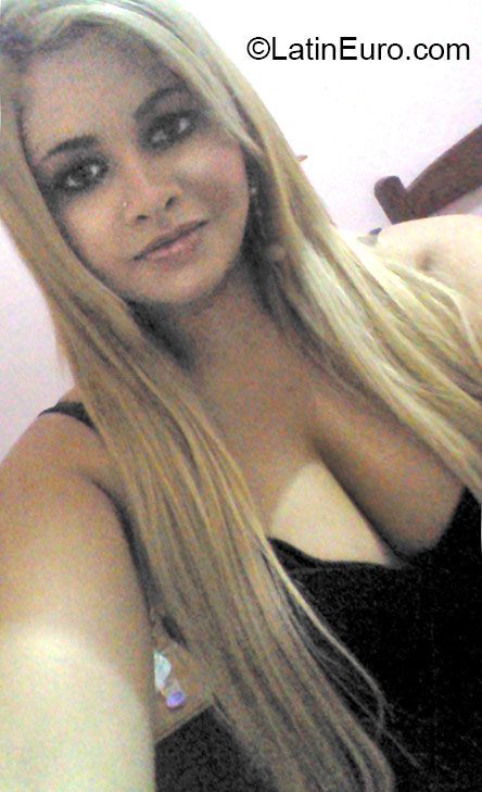 Date this hot Brazil girl Usane from Sao Sebastiao Do Paraiso BR9530