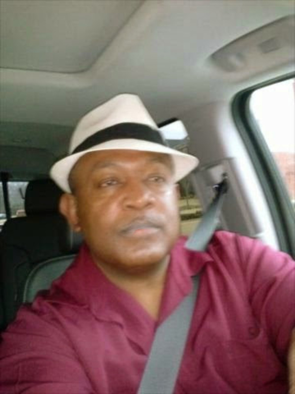 Date this foxy United States man Elmo from Memphis US16798