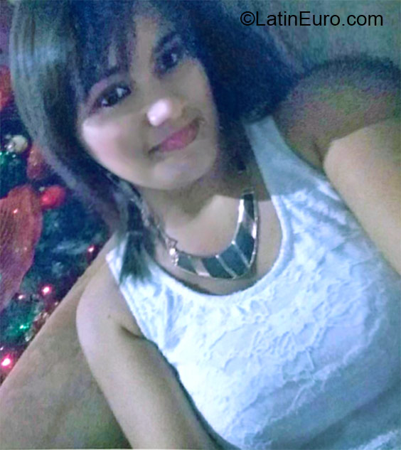 Date this hard body Honduras girl Gloria from La Ceiba HN1890