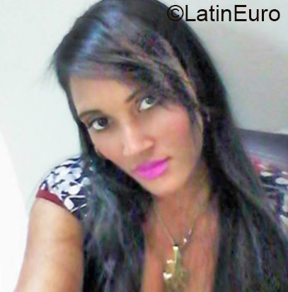 Date this athletic Dominican Republic girl Yudi from Santo Domingo DO24528