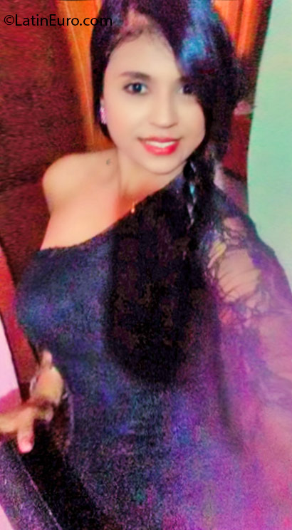 Date this funny Colombia girl Lemis from Valledupar CO18592