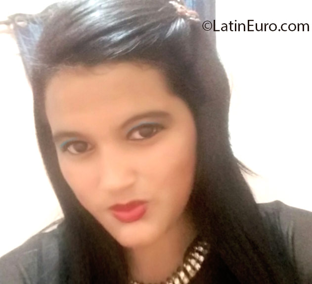 Date this funny Honduras girl Evelyn from Tegucigalpa HN2009