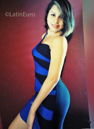 Date this sultry Honduras girl Gisselle from San Pedro Sula HN2018