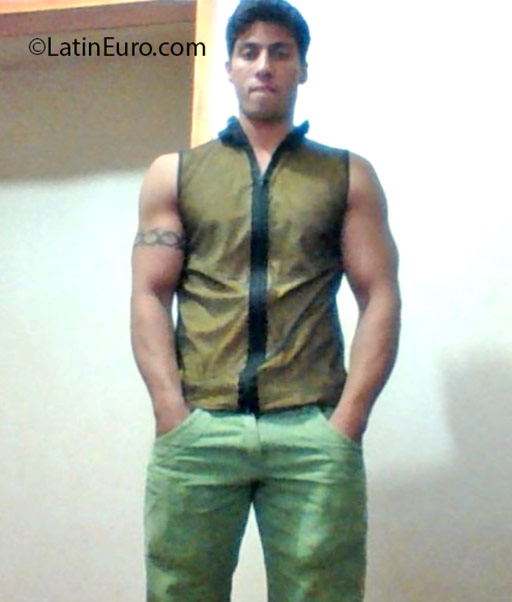 Date this beautiful Brazil man Altamir from Medianeira BR9571