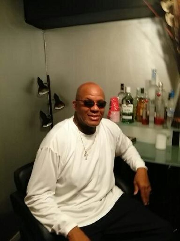 Date this exotic United States man Bachillor from New York US17084