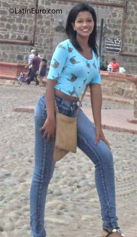 Date this lovely Colombia girl Michelle from Santander de quilichao CO18722
