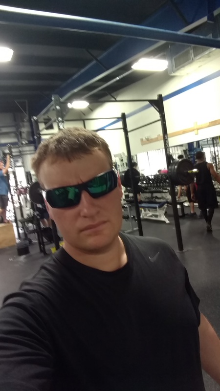 Date this hard body United States man J from U US17130
