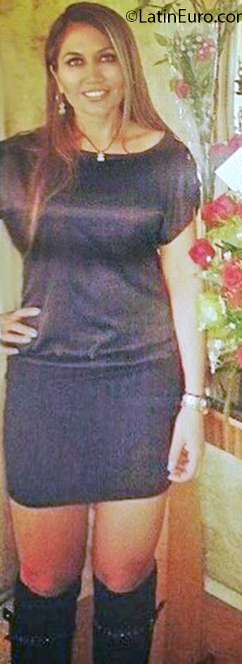 Date this tall Colombia girl Patty from Bogota CO18804