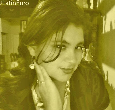 Date this happy Honduras girl Jenny from Tegucigalpa HN2106