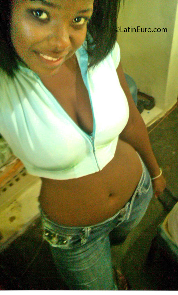 Date this tall Dominican Republic girl Smarlin from Santo Domingo DO25398