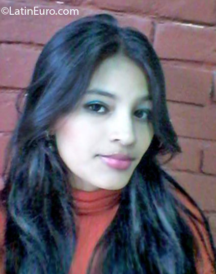 Date this lovely Honduras girl Rubi from La Ceiba HN2132