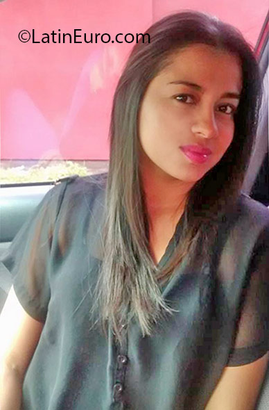 Date this funny Honduras girl Mariana from San Pedro Sula HN2139