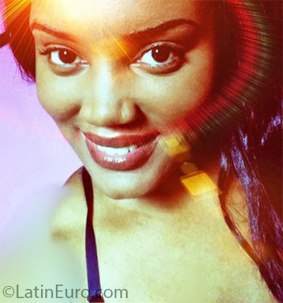 Date this cute Jamaica girl Thea from Kingston JM2306