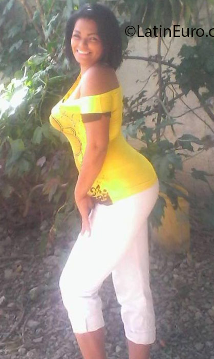 Date this delightful Venezuela girl Merlin from Maracay VE842