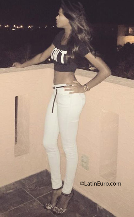 Date this sultry Honduras girl Bianca from Tegucigalpa HN2187