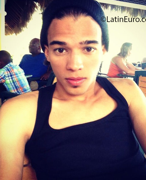 Date this good-looking Dominican Republic man Vincent from San francisco de macoris DO25851