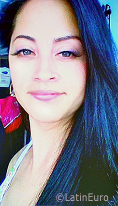 Date this foxy Colombia girl Dulce from Bogota CO19009