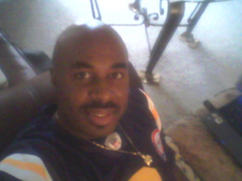 Date this gorgeous United States man Creativemind717 from Los Angeles US17431