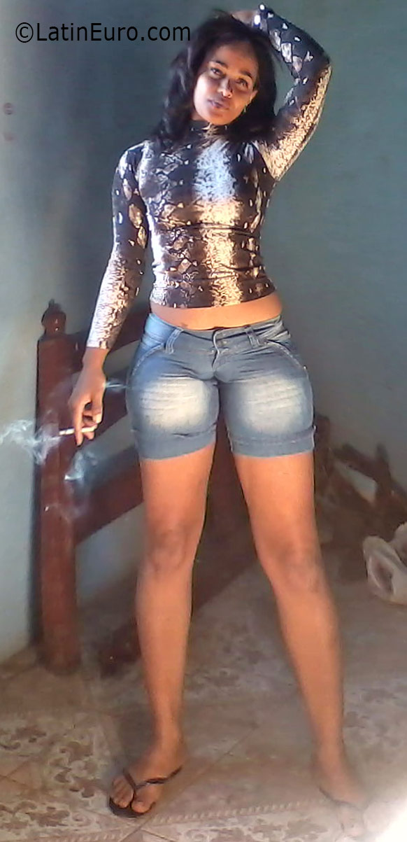 Date this lovely Brazil girl Marcia from Salvador BR9699