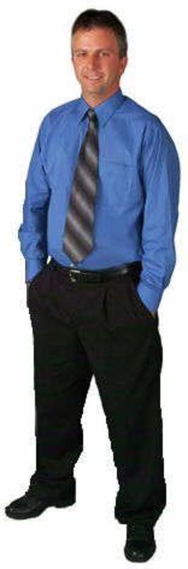 Date this tall United States man Tom from Appleton US17464