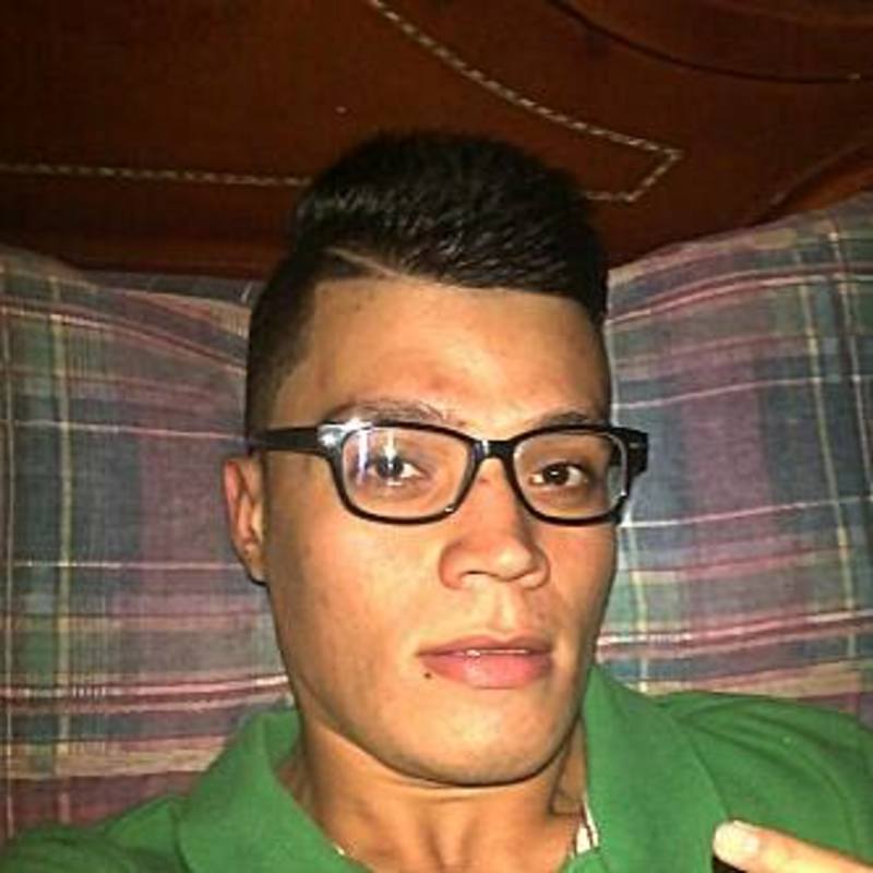 Date this foxy Colombia man YONATAN from Medellin CO19177