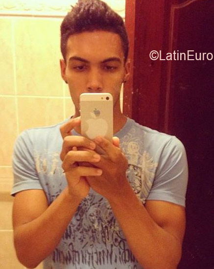 Date this fun Dominican Republic man Jesus from Santiago DO26237