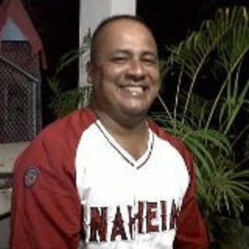 Date this tall Venezuela man GUSTAVO from Maracaibo VE689
