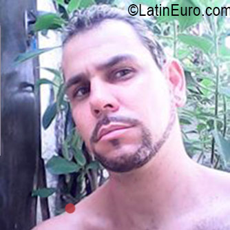 Date this athletic Brazil man Dominador from Rio De Janeiro BR9751