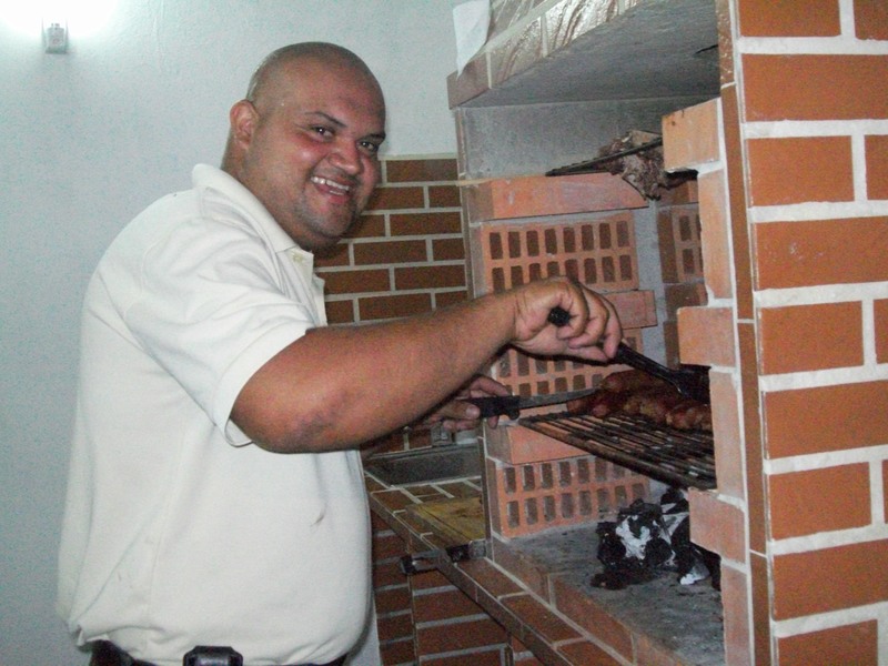 Date this happy Venezuela man Guillermo rodri from Caracas VE764