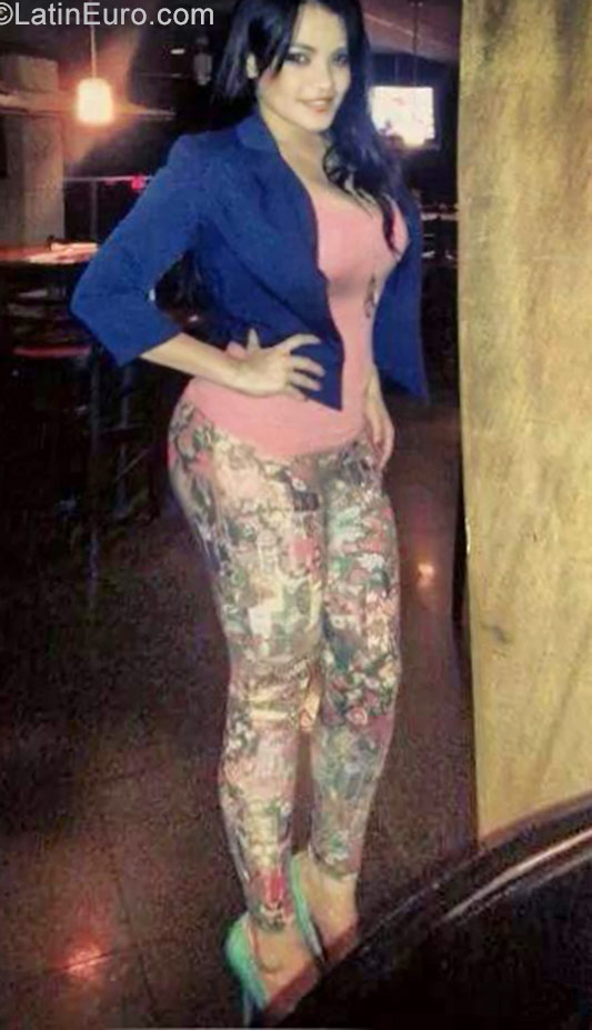 Date this lovely Honduras girl Amy from San Pedro Sula HN2275