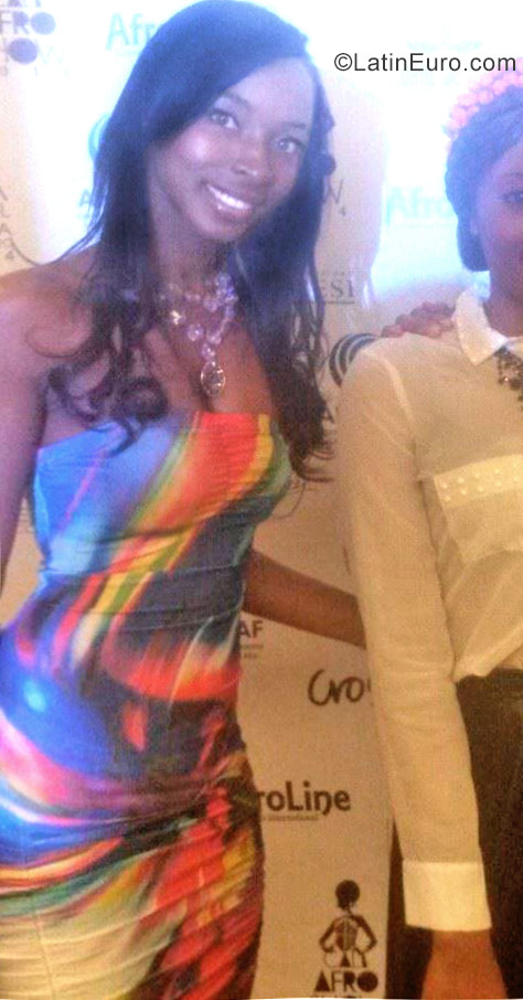 Date this georgeous Colombia girl Yoli from Cali CO19622