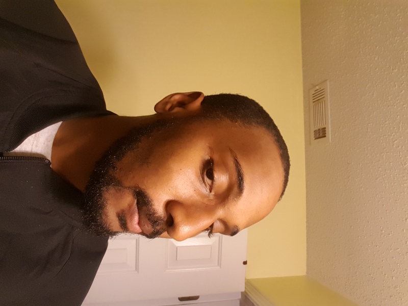 Date this foxy United States man Rashad from Atlanta US17672