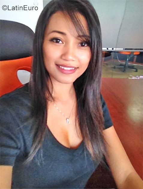 Date this funny Taiwan girl Lovely ann from Taipei TW11